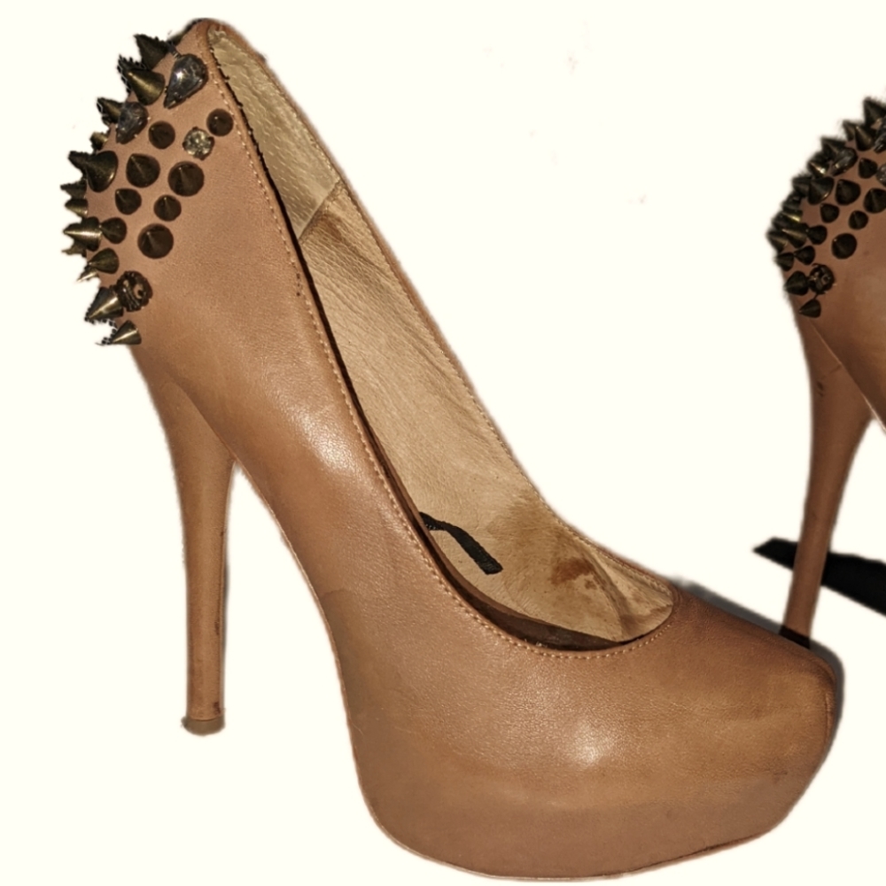 ZIGIny Sly Tan Pumps